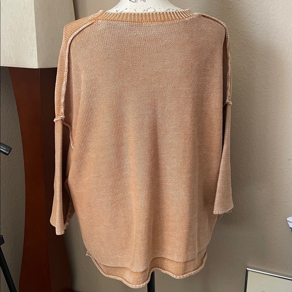 Easel Sweater - Picture 4 of 4